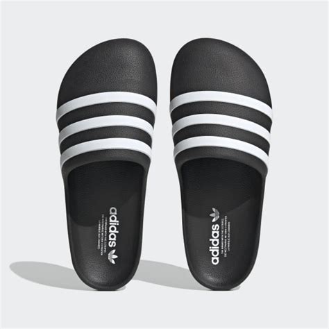 badslippers zwart adidas|Adidas club slippers.